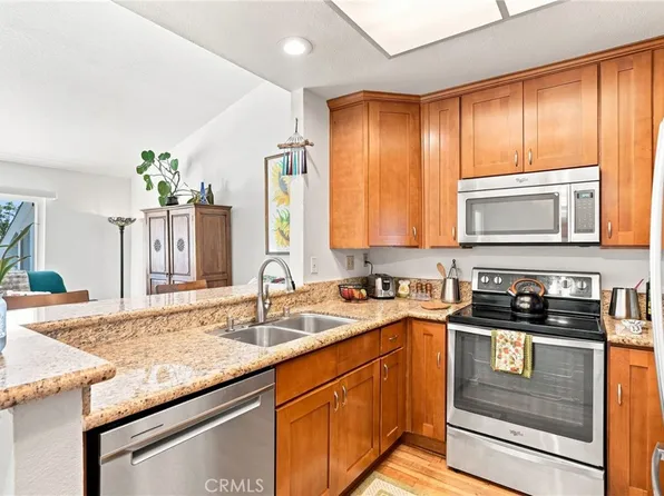 187 Huntington, Irvine, CA 92620
