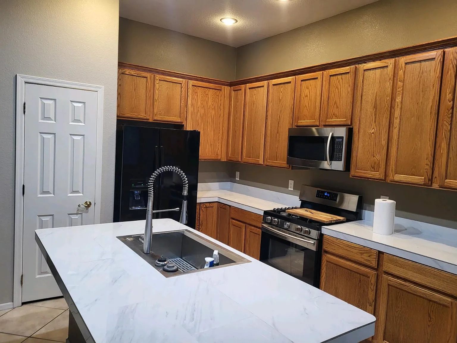 3 bed, 1642 sqft, $1,900 — Photo 3
