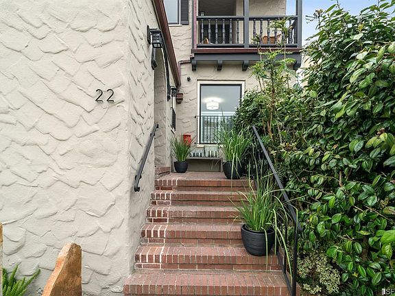 3rd image of 22 Fernwood Dr