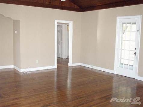 2nd image of 703 41st St