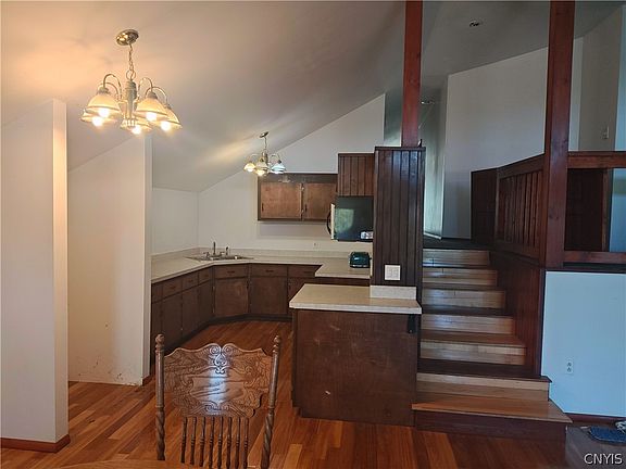 4th image of 2939 Tag Rd