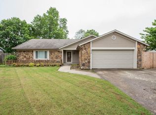 2705 E El Paso St, Broken Arrow, OK 74014