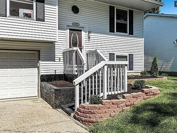 4th image of 11157 Kemper Ave