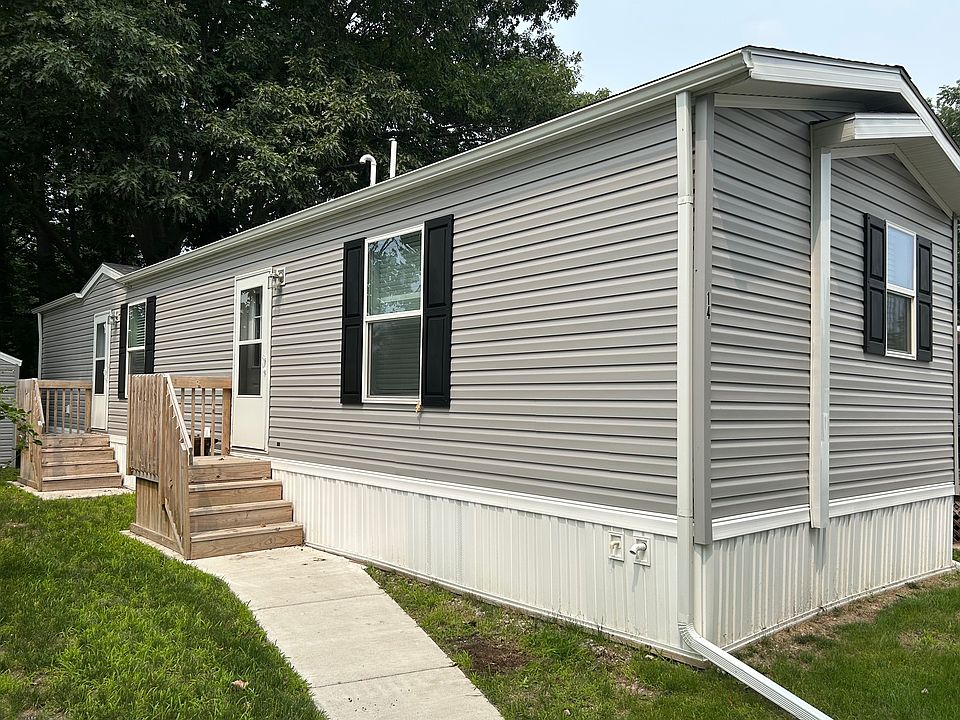 1st image of 875 W Grand River Ave #14-84.29575