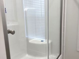 2892 Stratford Dr #210, Bay City, MI 48706