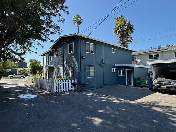 3rd image of 2870 Joseph Ave
