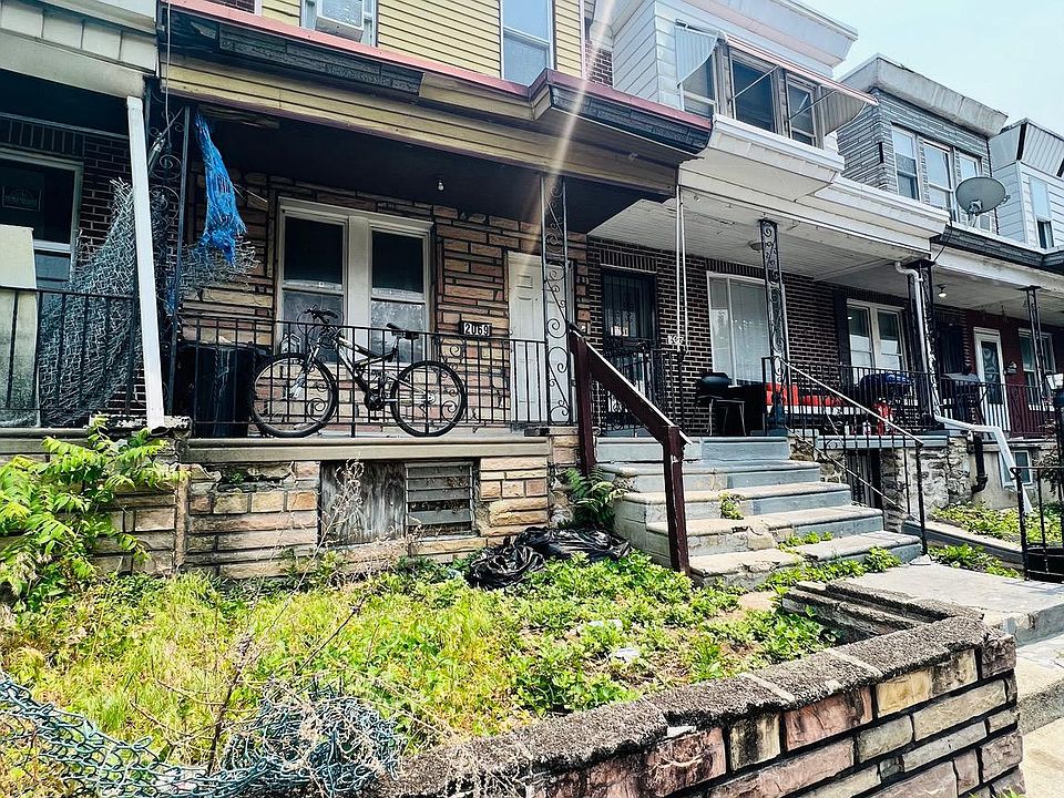 1st image of 2069 Wilmot St