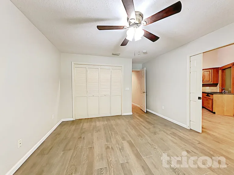 36 Redbay Ct W — Photo 23