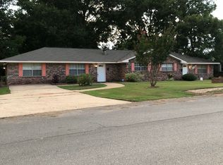 706 S Shiloh St, Linden, AL 36748