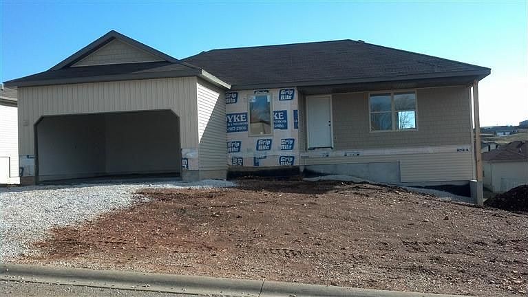 1st image of 1206 W Nettle Ct