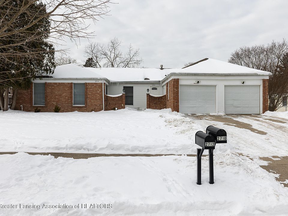 1st image of 2710 Stoneleigh Dr