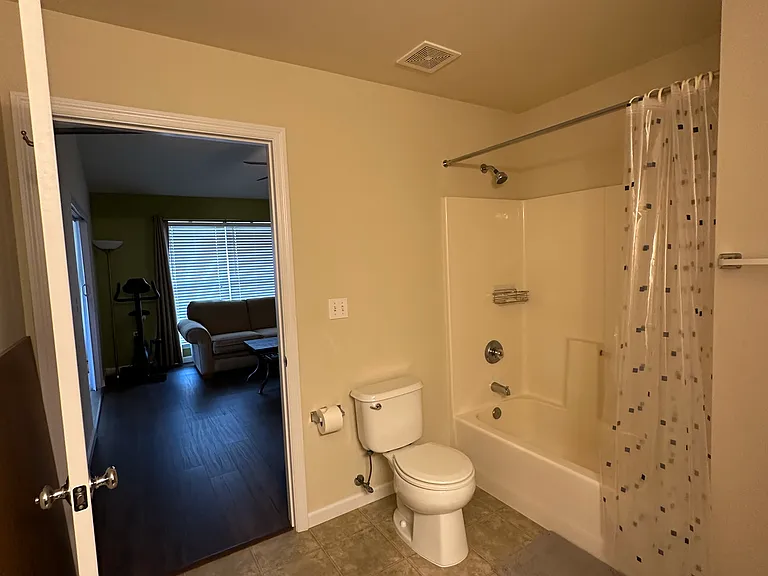 1833 Piedmont Cir — Photo 18
