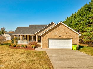 5607 Indian Warpath Rd, Maryville, TN 37803