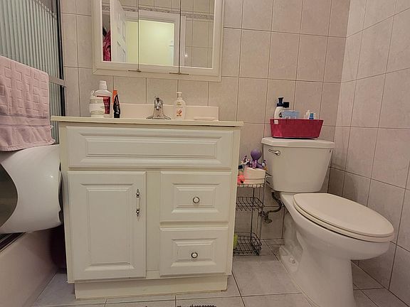 5th image of 2032 Bergen Ave #2