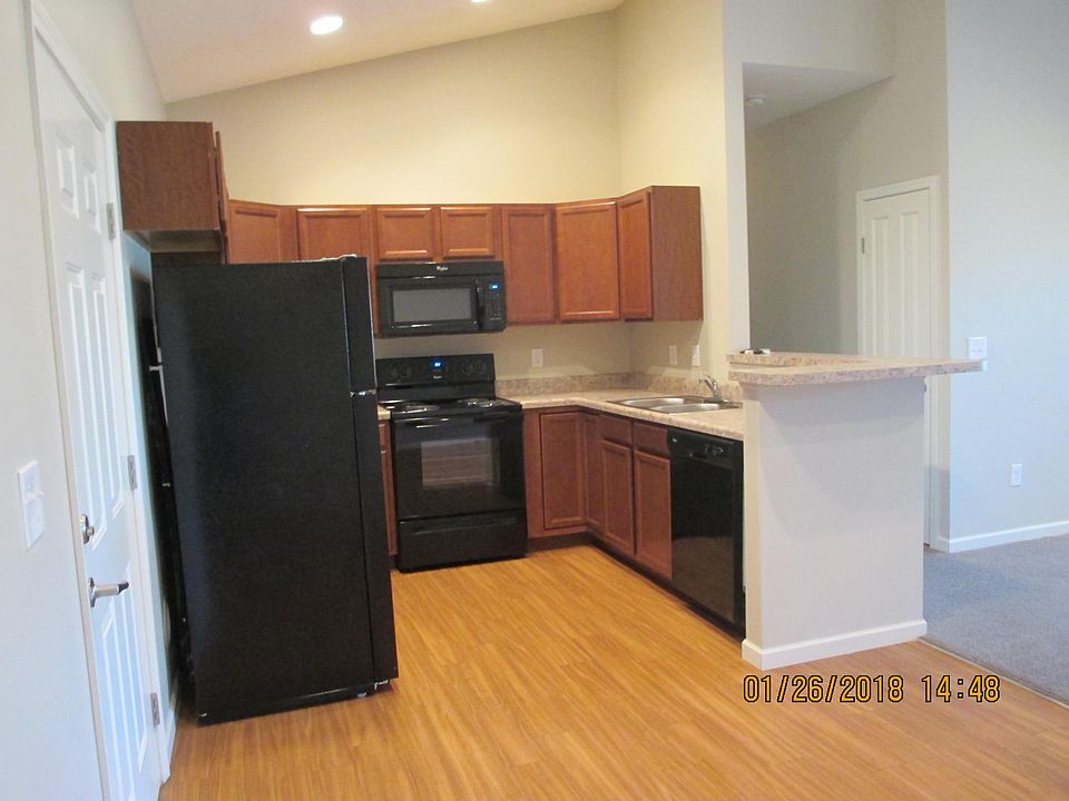 1st image of 2952 Foxbridge Dr