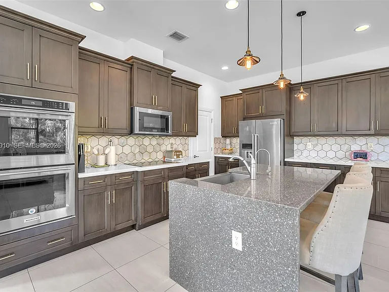 865 SW 113th Ln — Photo 9