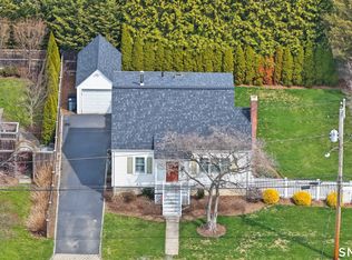 87 James Street, Fairfield, CT 06824