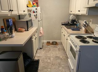 220 Commonwealth Ave #3R, Boston, MA 02116