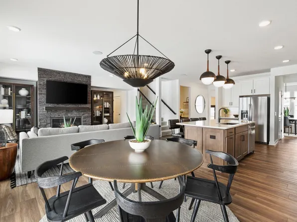 4604 Island Park Bay, Woodbury, MN 55129