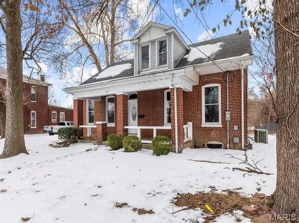 931 N 1st St, Belleville, IL 62226