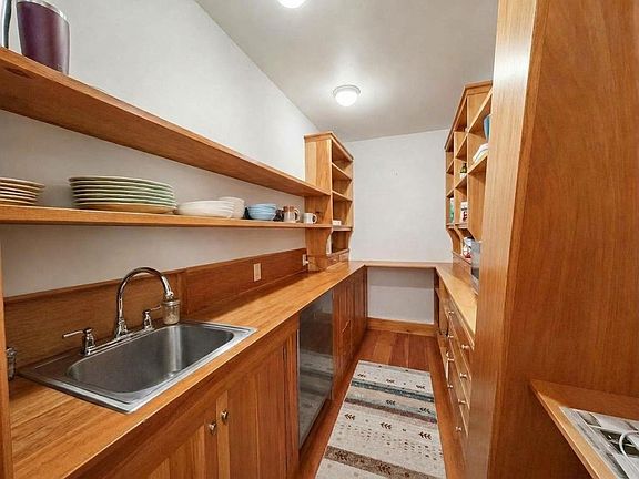 4th image of 92 Patterson Ln
