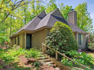 17 Ridgeview Cir, Charlottesville, VA 22902