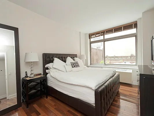 Rented by Sotheby's International Realty | media 20