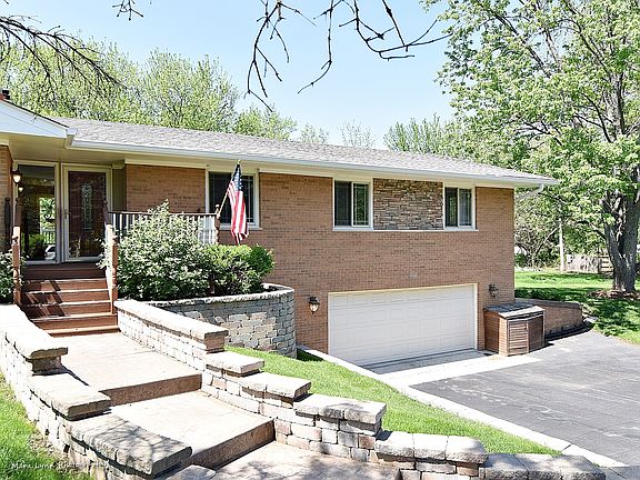 2nd image of 6N110 Brierwood Dr