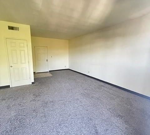 5th image of 5316 Pershing Ave APT 503