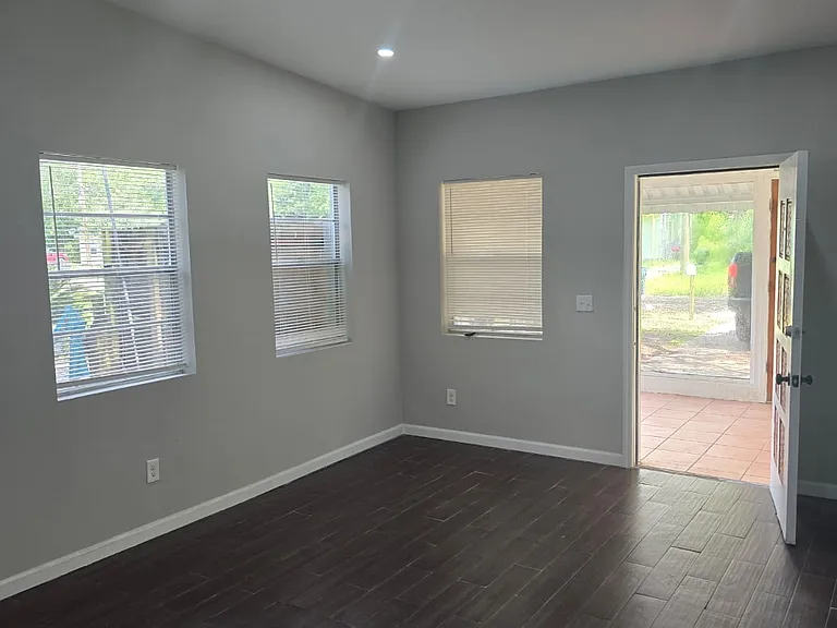 10242 Westmar Rd — Photo 17