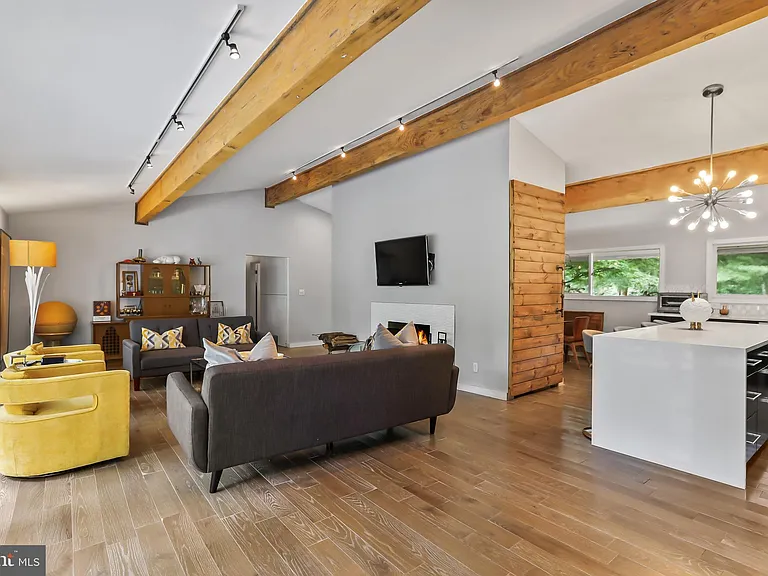 1004 Mercer Rd — Photo 13