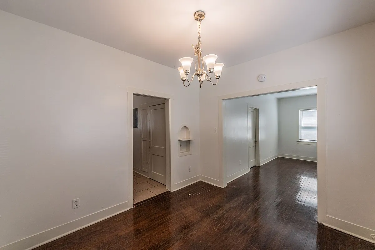 Building Photo - 743 E Ashby Pl