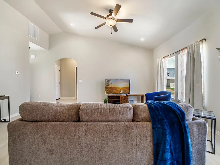 1142 White Birch Ave — Photo 22