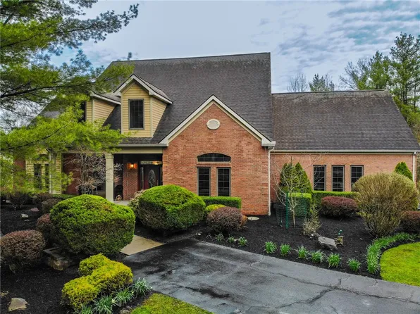 4 Rosewood Ln, Painted Post, NY 14870