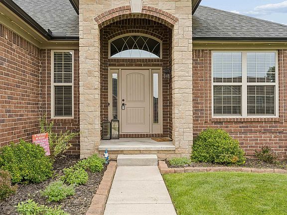 2nd image of 49483 Messara Dr
