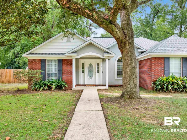 707 W 9th St, Bay Minette, AL 36507