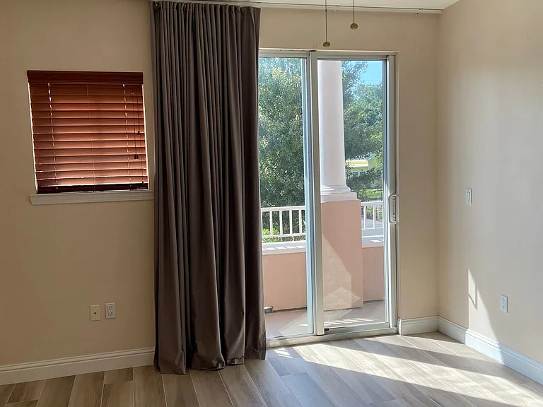 240 Brooks St SE #201-C — Photo 27