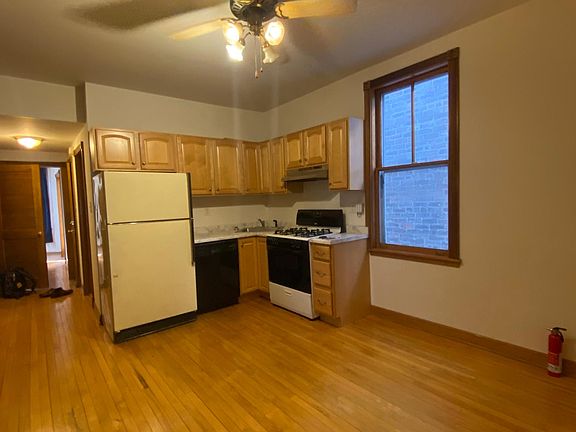 4th image of 3067 N Central Park Ave #2