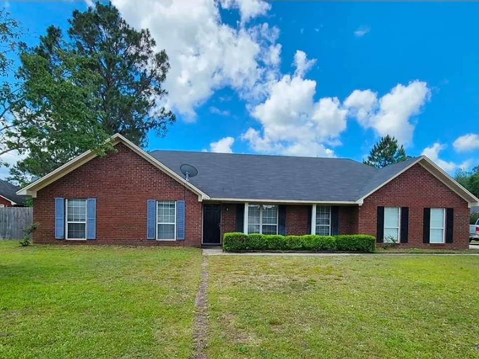 2411 Fernando Ct