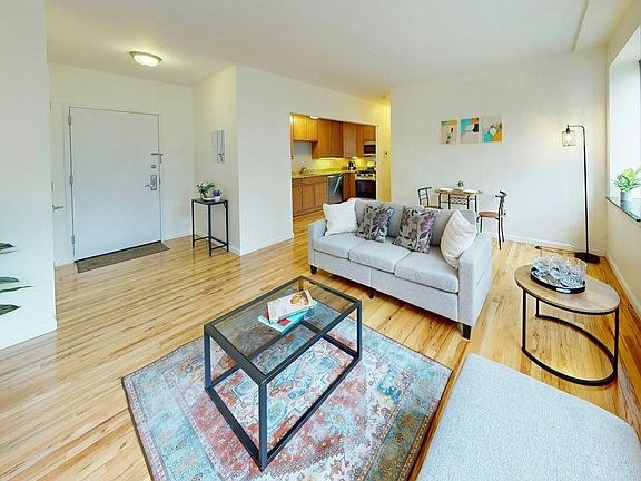 3rd image of 69 E 130th St APT 4-E