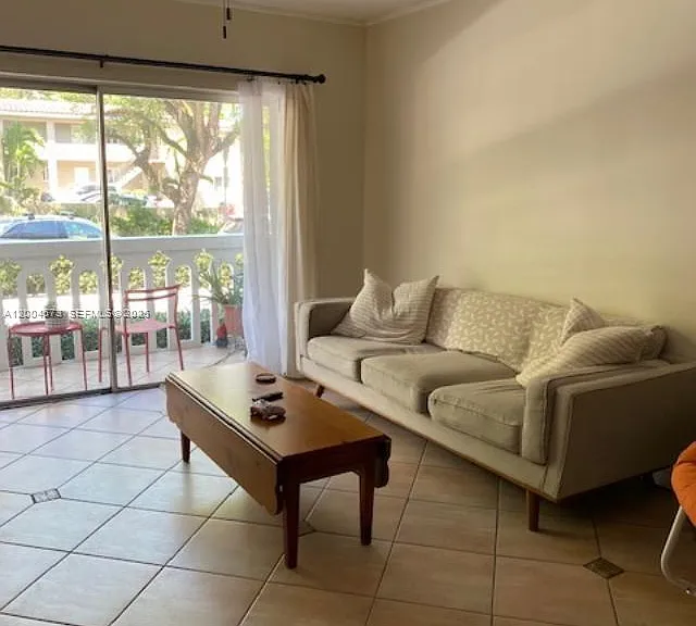 100 Edgewater Dr #102 — Photo 2
