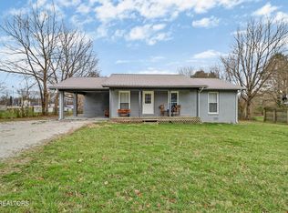 1016 W Hill Rd, Jamestown, TN 38556