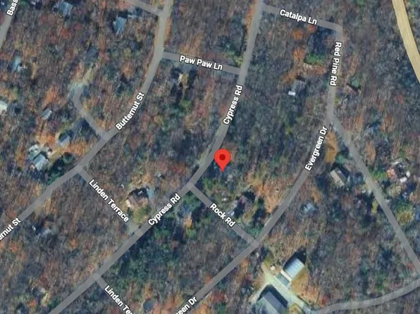 100 Rock Rd, Dingmans Ferry, PA 18328
