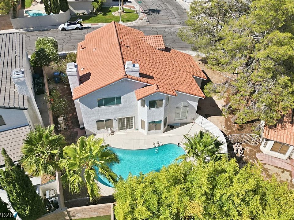 1st image of 9401 Crown Vista Ln