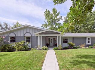813 Guenevere Dr, Ballwin, MO