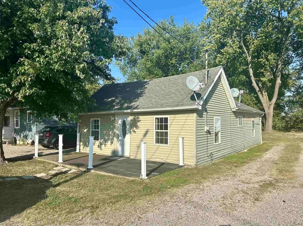 1673 Naomi Ave, Adrian, MI 49221