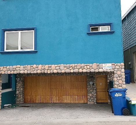 Back of house from 30th Place