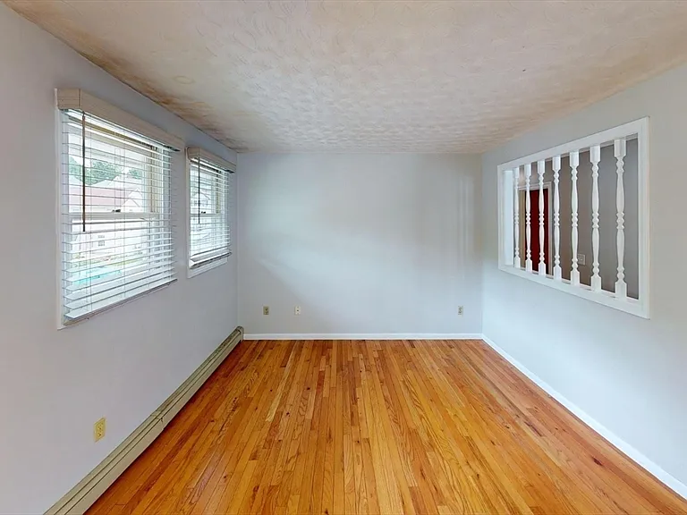 9 Brookdale St #2 — Photo 3