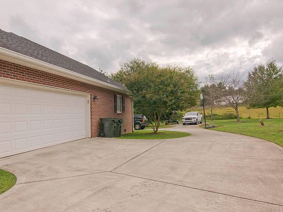 2nd image of 3520 Brandon Lee Dr