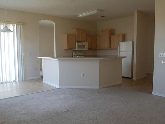 5th image of 402 Bedlington Ct